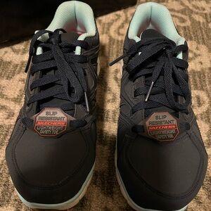 BRAND NEW Skechers for work sneakers with safety toe. Lightweight. Women size 6